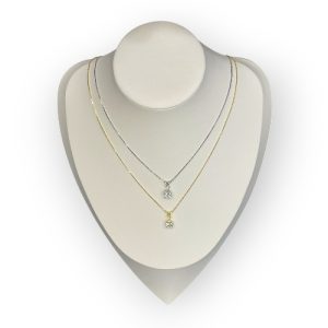 zilveren en gouden ketting met ronde hanger van moissanite steen